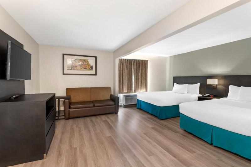 Efficiency Queen Suite with Two Queen Beds and Dishwasher - Non Smoking image 4