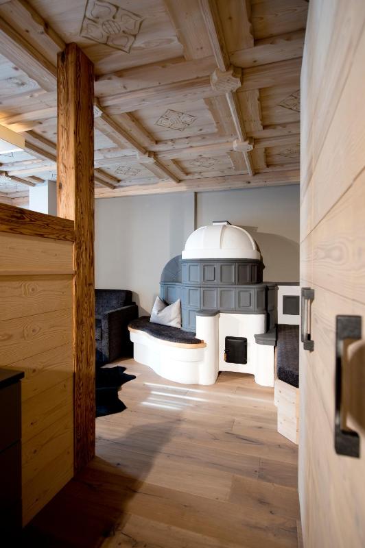 Luxury Suite image 3