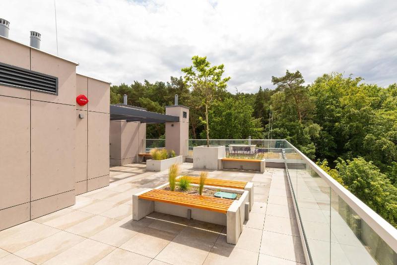 Luxury Apartment with Parking and Air Conditioning in Sopot by Renters Prestige - image 18