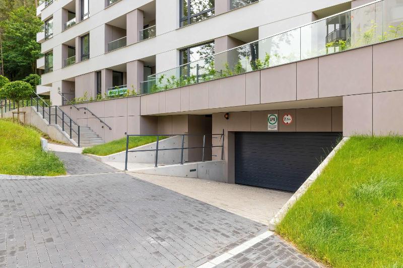 Luxury Apartment with Parking and Air Conditioning in Sopot by Renters Prestige - image 15