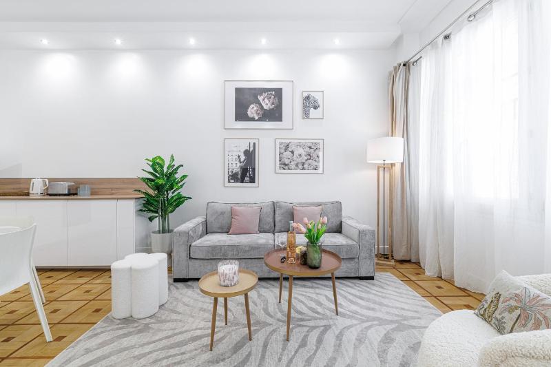 Capitol Close To The Beach - Happy Rentals - image 15