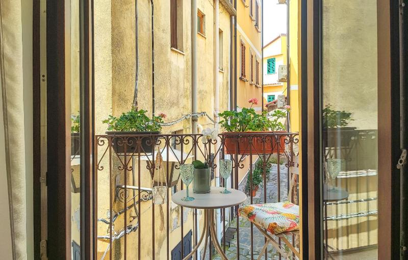 1 Bedroom Gorgeous Apartment In Castelmola - image 22