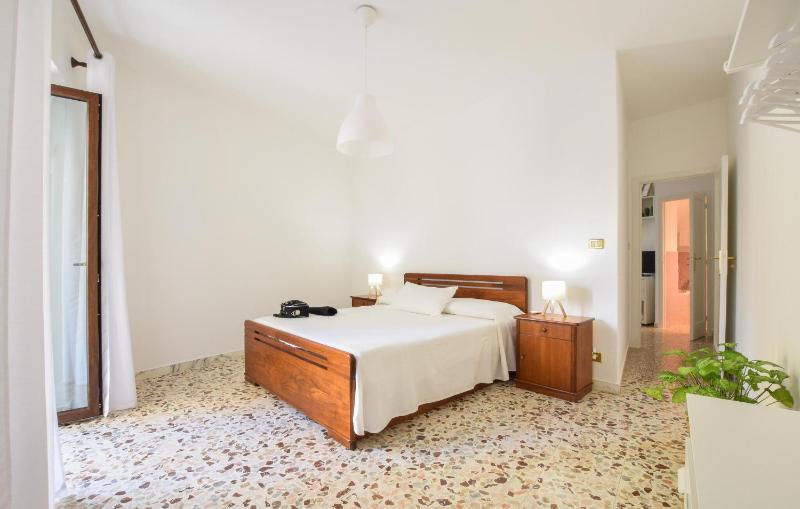 1 Bedroom Gorgeous Apartment In Castelmola - image 8