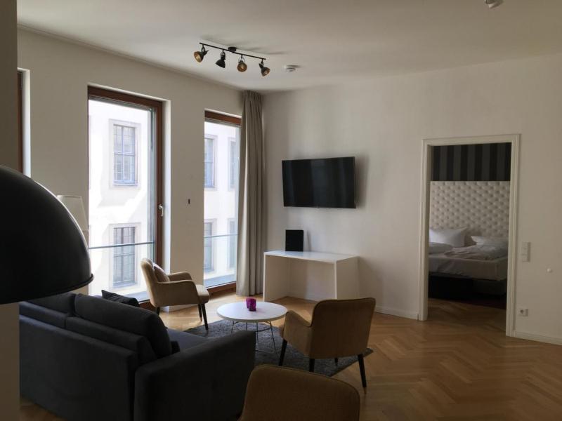 One-Bedroom Apartment image 2