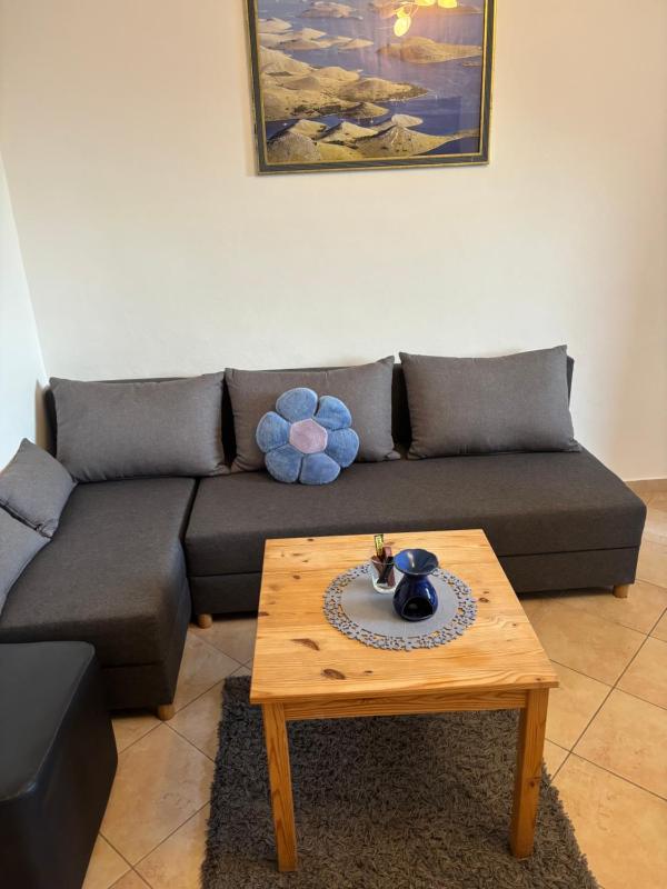 One-Bedroom Apartment with Balcony with Garden View image 1
