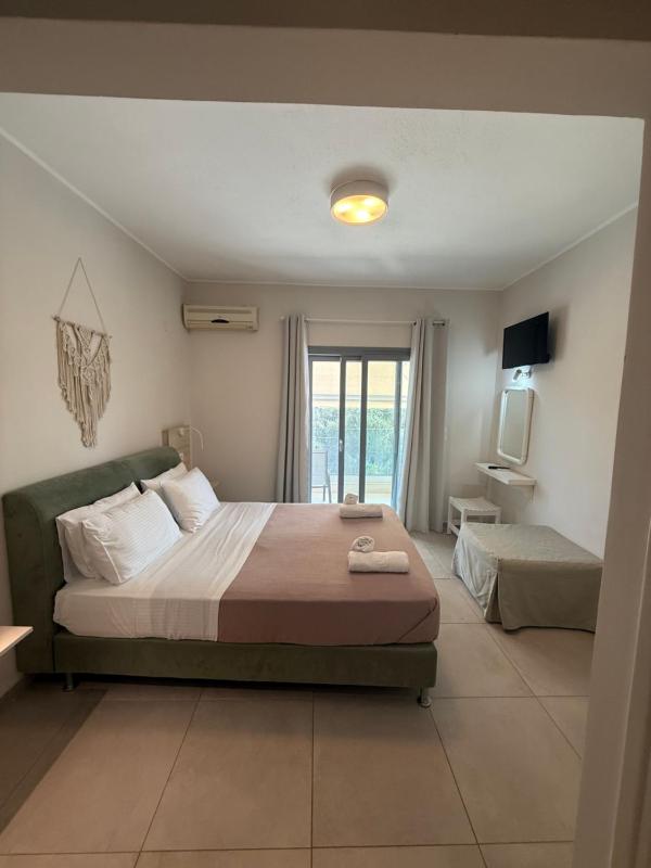Superior Double Room image 1