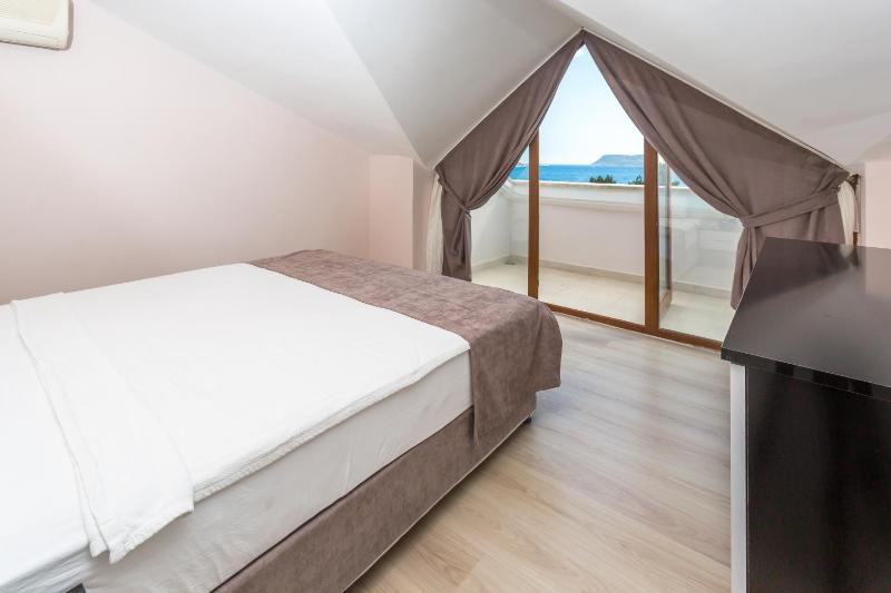 Habesos Hotel - image 4