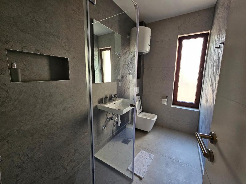 Triple Room with Shower image 2