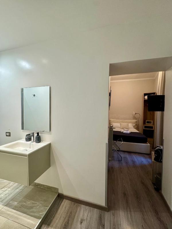 Deluxe Room image 4