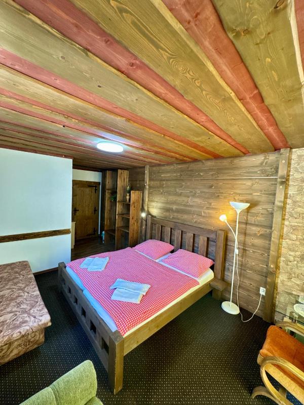 Triple Room image 3