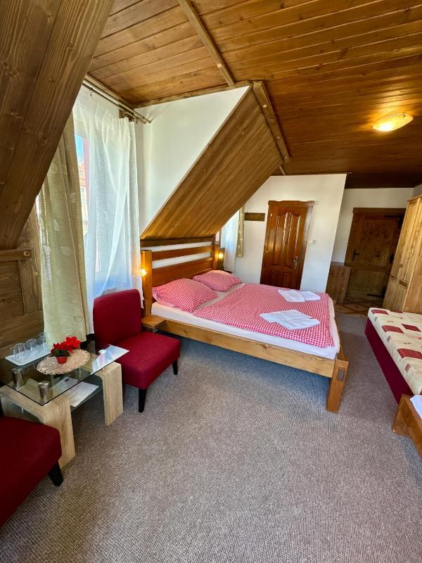 Triple Room image 4