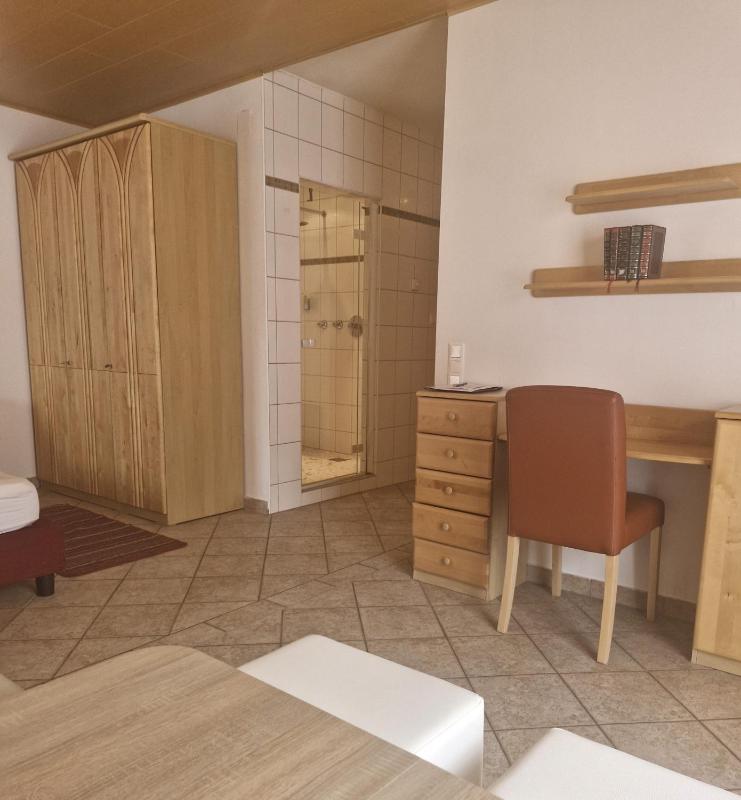 Comfort Family Room image 2