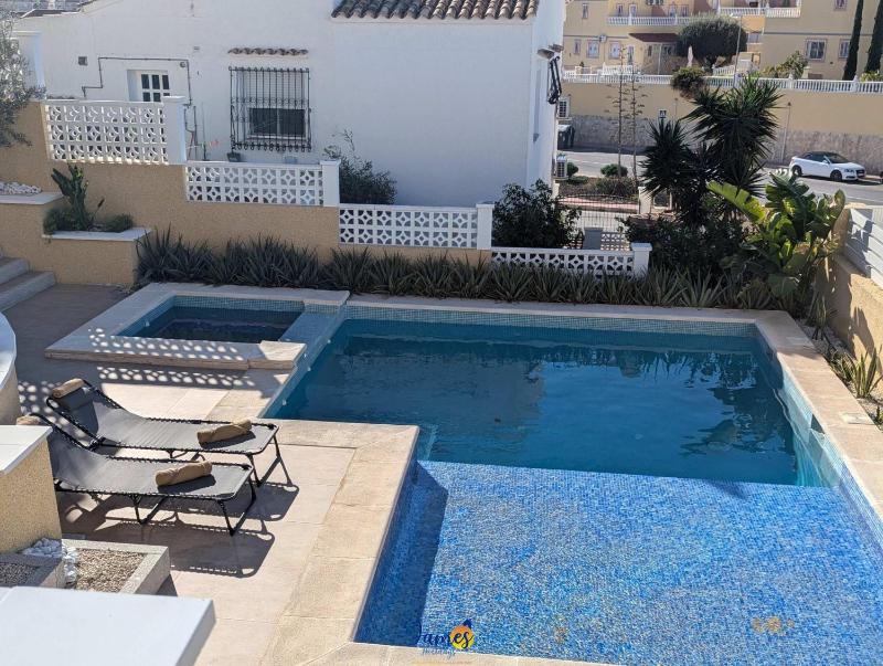 Villamartin Garden Escape with private pool VM51 - image 12