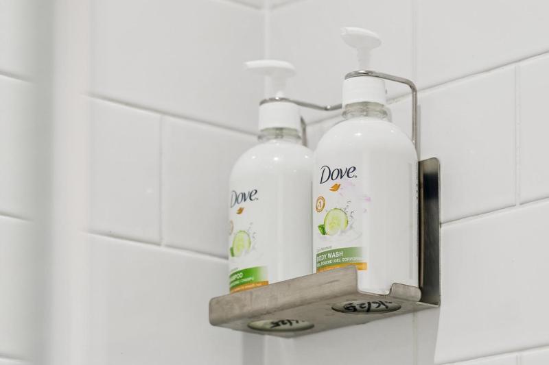 Cosy Double Room - Windowless image 4