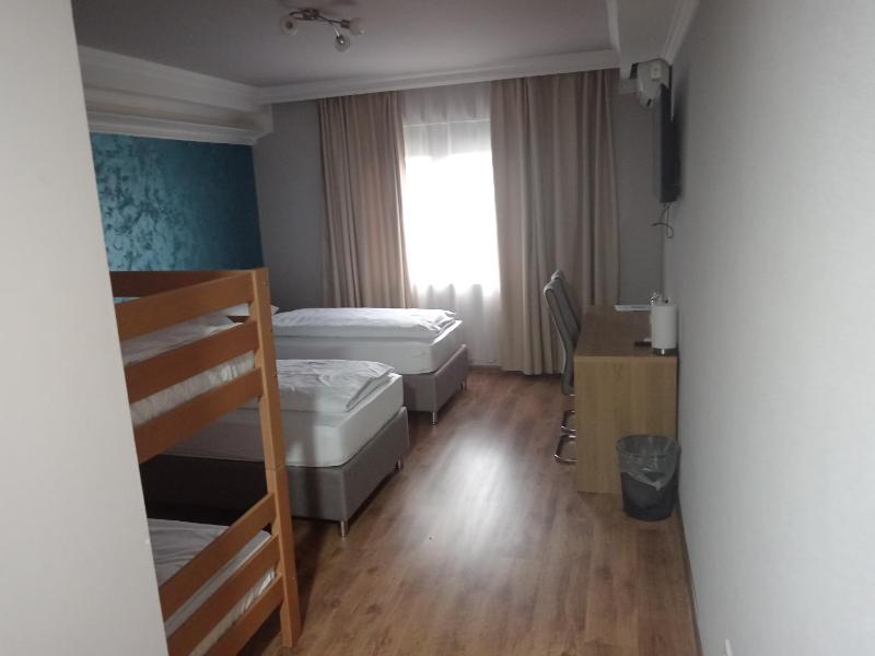 Quadruple Room image 1
