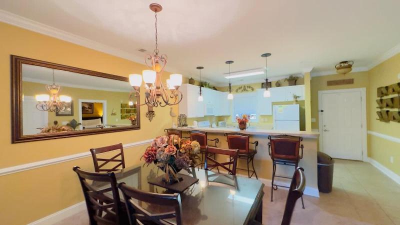 Lovely First floor 2BR condo - image 35