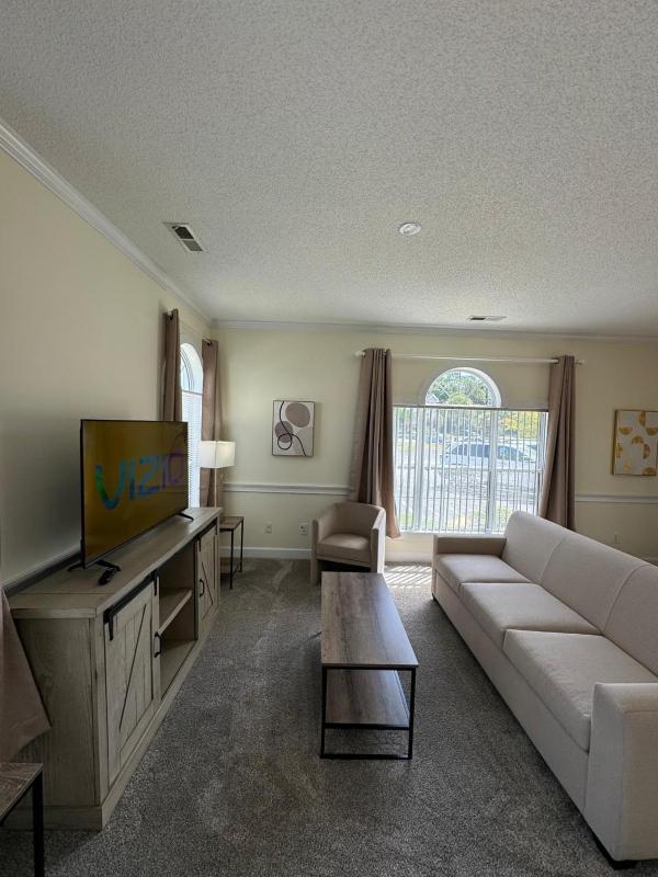 Incredible 1BR condo ground floor - image 18