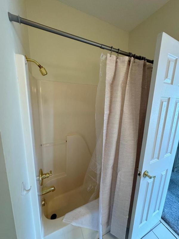 Incredible 1BR condo ground floor - image 9