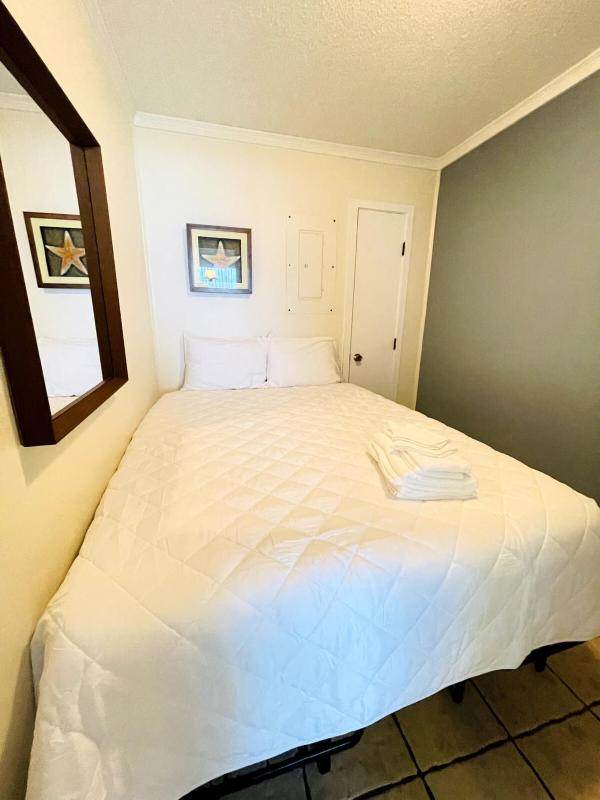 Windy Hill Ocean View beautiful condo - image 12