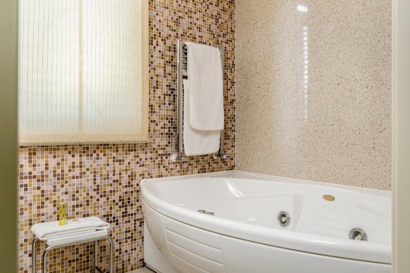 Presidential Suite image 2