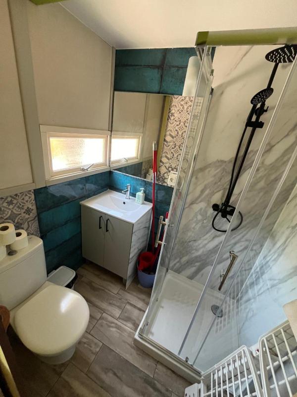 Two-Bedroom Bungalow image 2