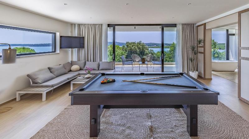 Brand New Design Villa with Heated Pool and Sea view - image 37