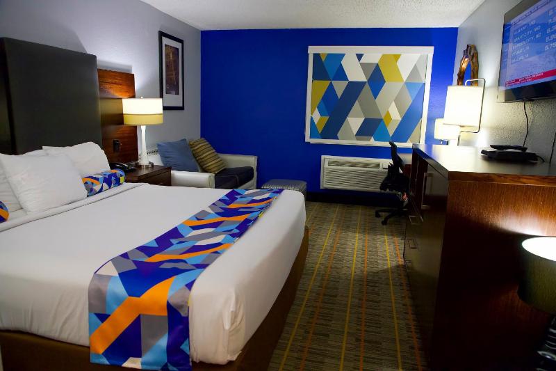 Superior King Room image 1