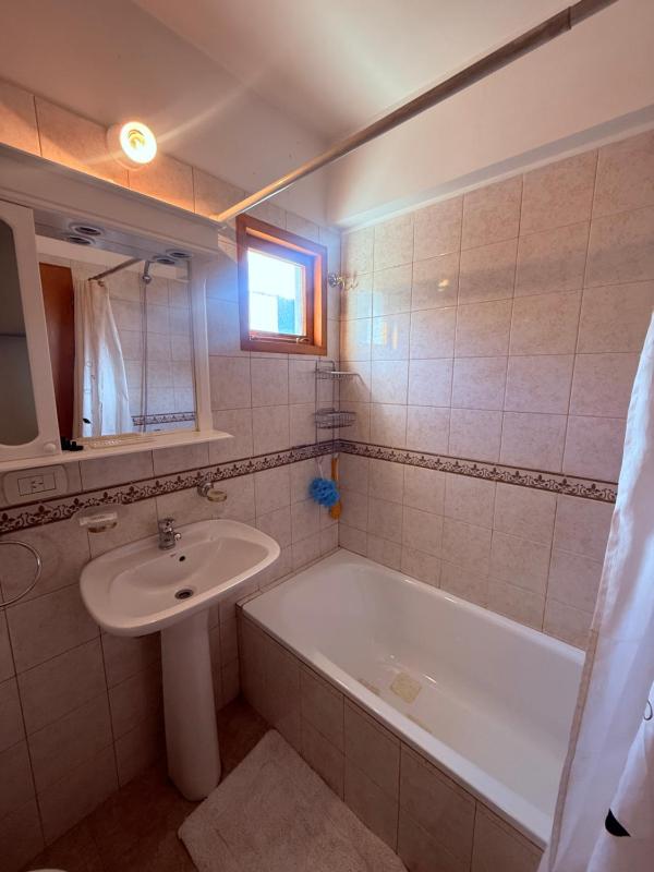 Duplex en el centro del pueblo con balcón terraza Ñire13 - image 22