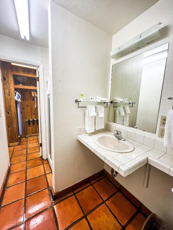 Big Horn Lodge - image 10