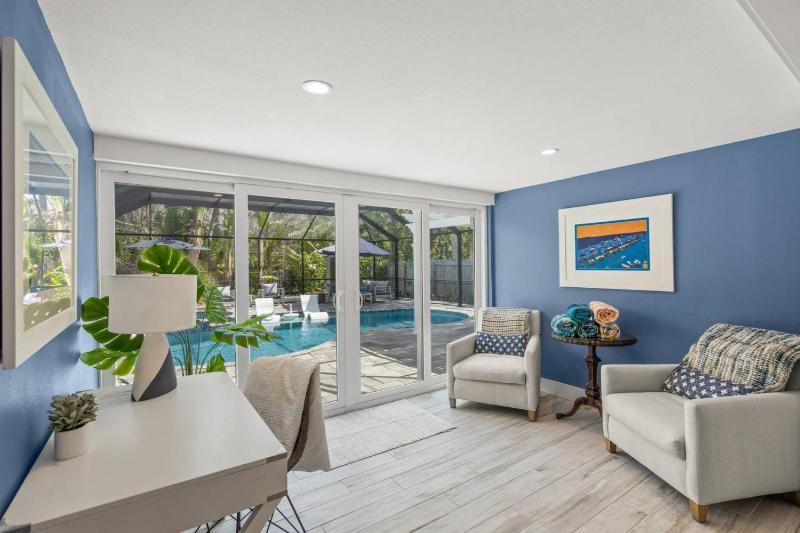 Dockside Getaway on Avenida - image 11