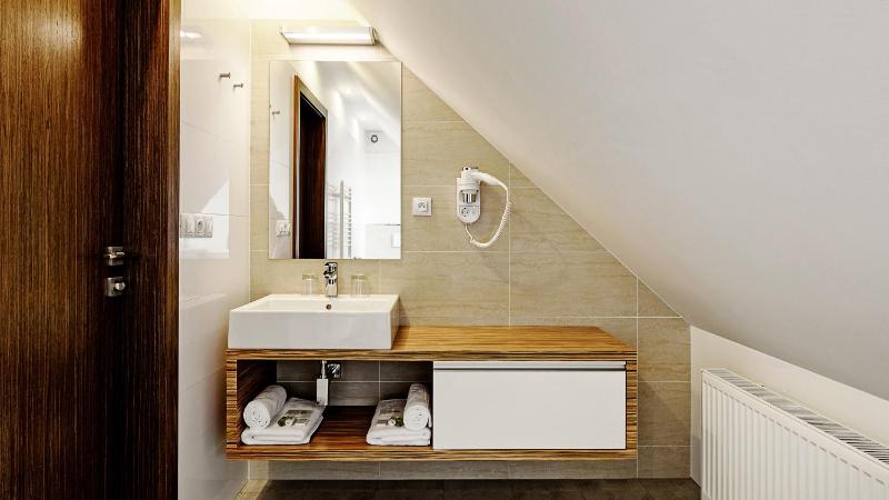 Deluxe Suite image 3