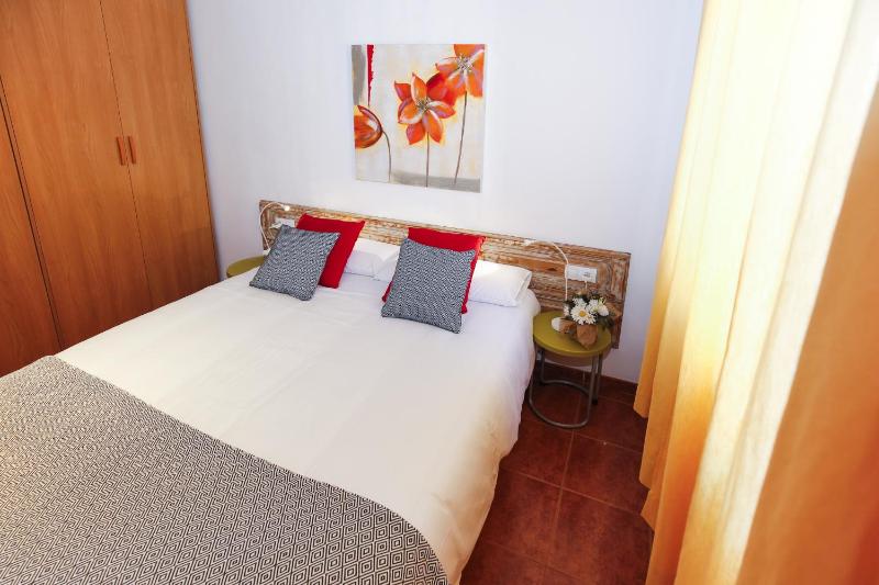 ROYAL TARRACO HomeStay by Turismar - image 3