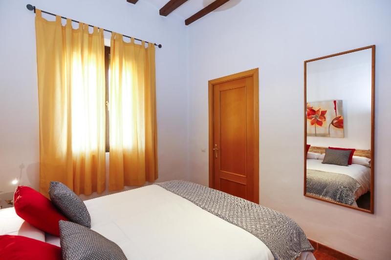 ROYAL TARRACO HomeStay by Turismar - image 34