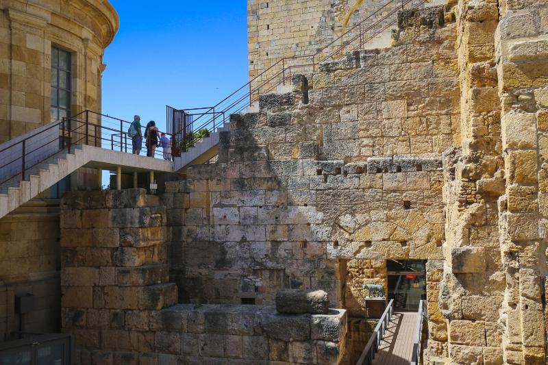 ROYAL TARRACO HomeStay by Turismar - image 35