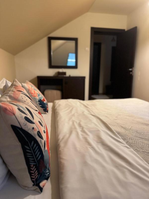 Apartment with Balcony image 4