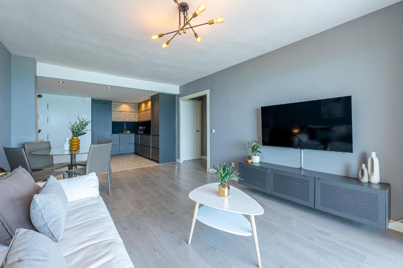 797HOLIDAY RENTALS- Piso contemporaneo frente al mar - image 17