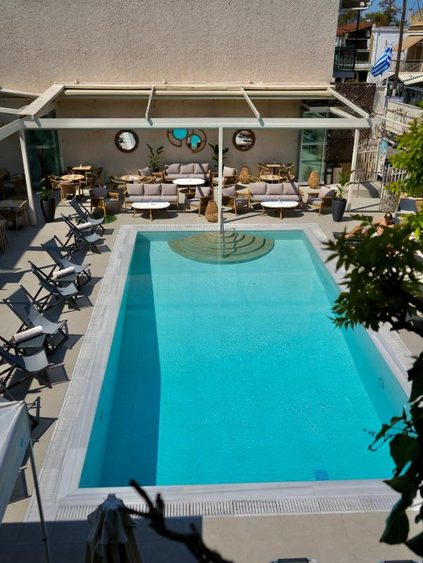 Superior Double Room image 3