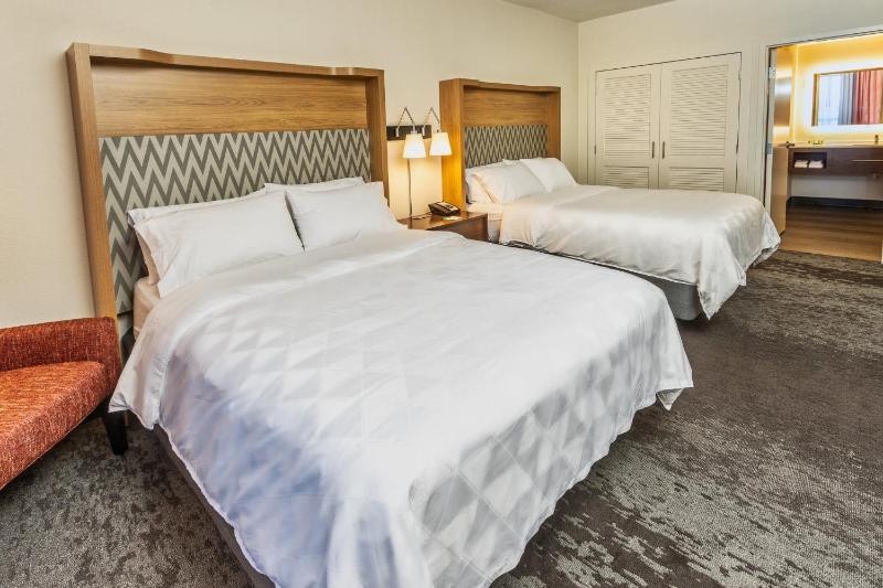 Standard Room image 3