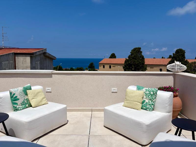 Kairos Tropea luxury rooms & pool - image 25