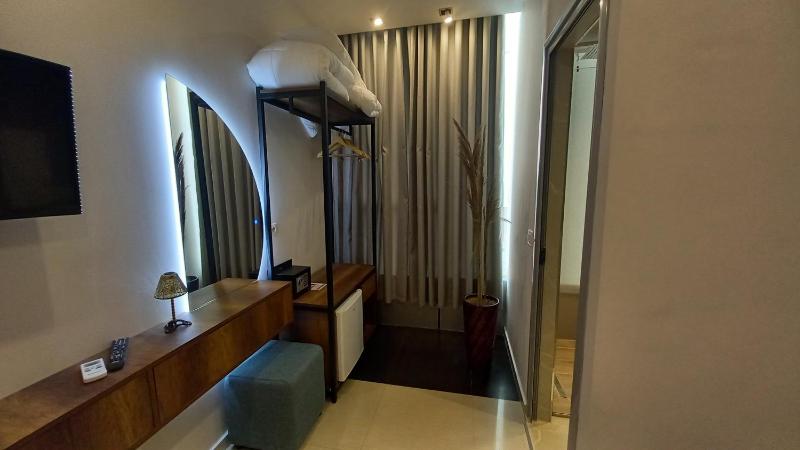 Double Room with Garden View image 4