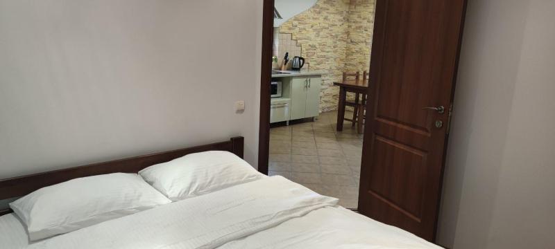 Classic Quadruple Room image 3
