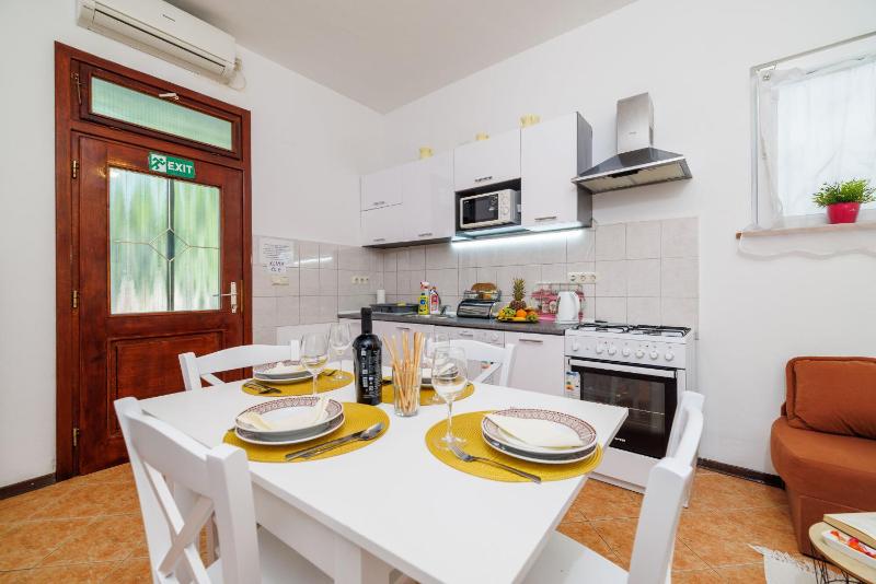 Apartment Vlatka Grof - image 33