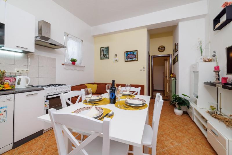 Apartment Vlatka Grof - image 28