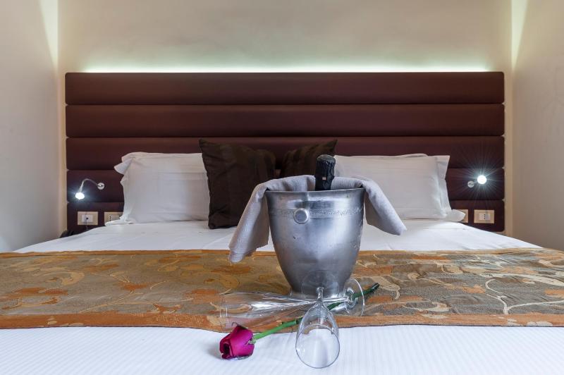 Superior Double Room image 1