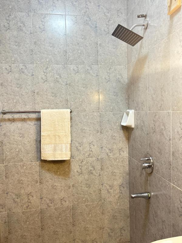 Nana Suites 1-bedroom with Swimming pool & Fast WiFi & Mall - image 8