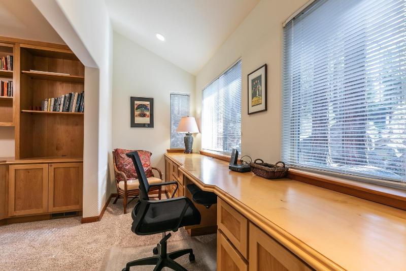Five-Bedroom House image 3