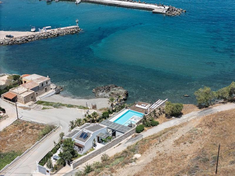 Zillion Villa - Sapphire Shores Beachfront Retreat by etouri - image 13