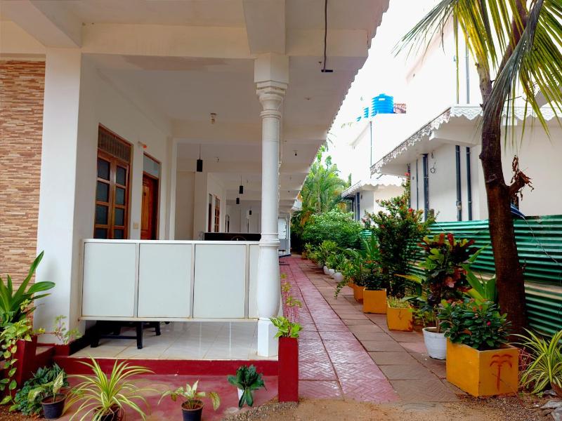 Rea Beach Way Hotel - image 16