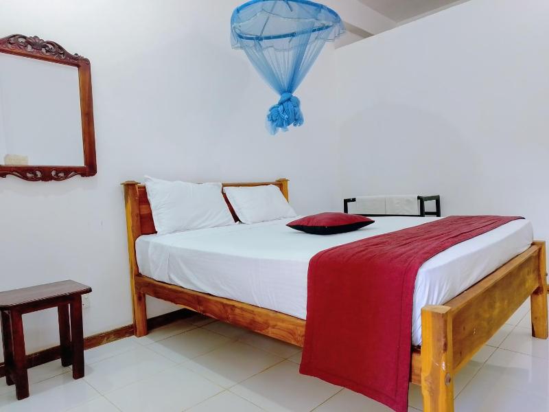 Rea Beach Way Hotel - image 6