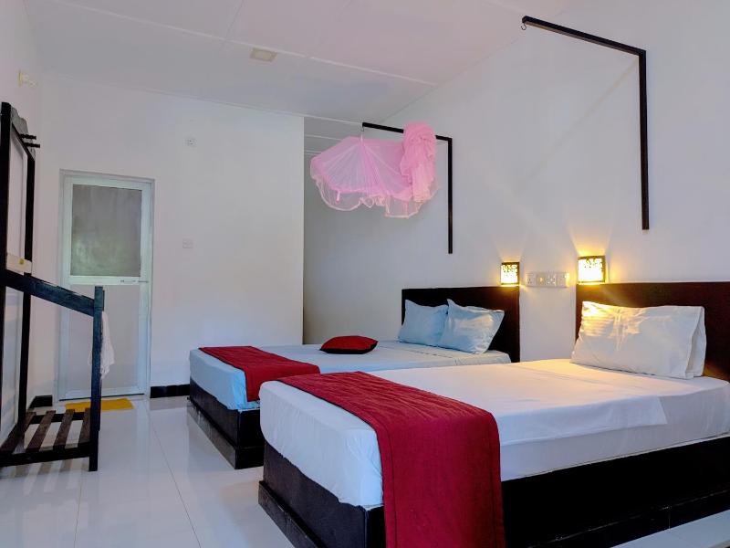 Rea Beach Way Hotel - image 30